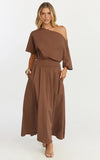 Tami Midi Dress Off Shoulder Dress in Chocolate