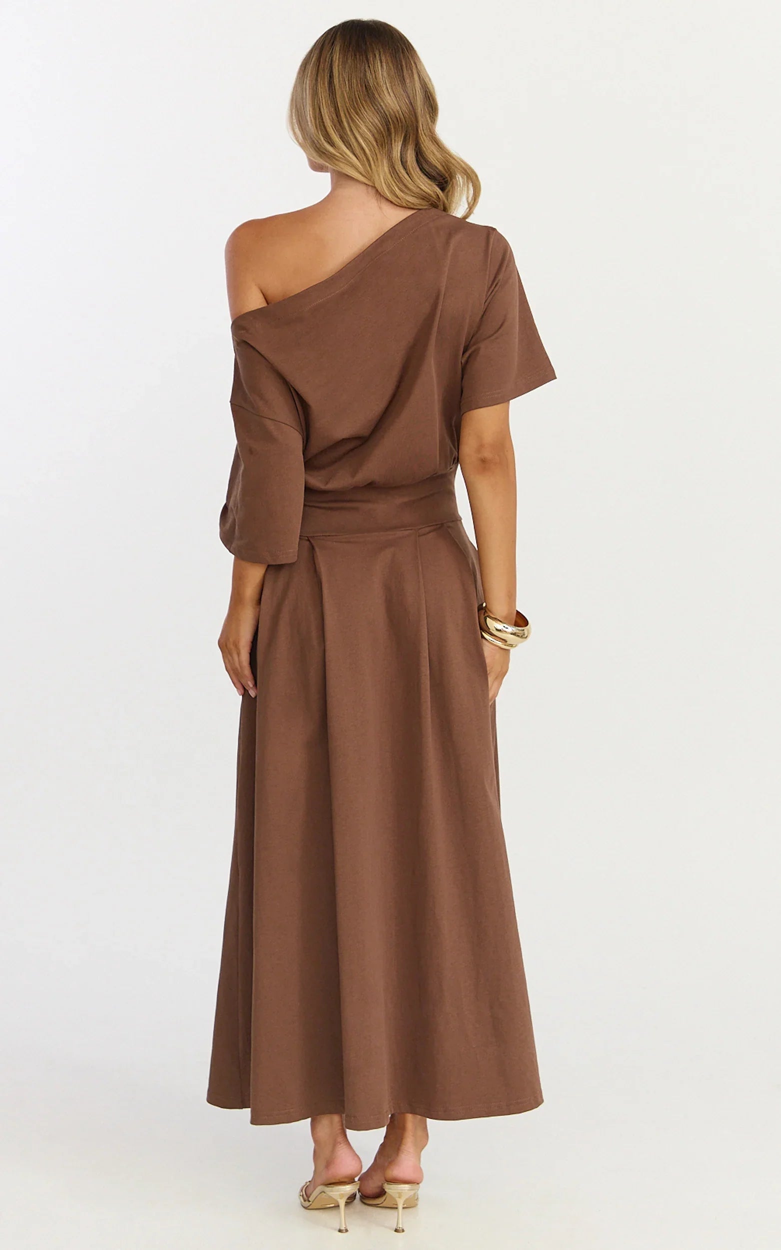 Tami Midi Dress Off Shoulder Dress in Chocolate