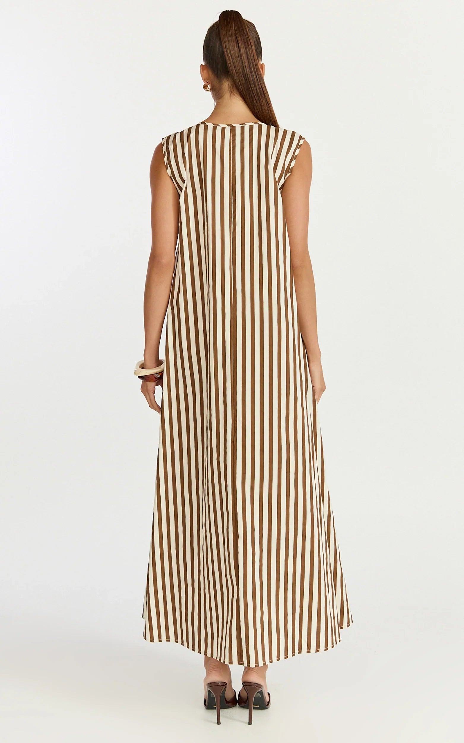 Raye Midi Dress Sleeveless Dress in Chocolate