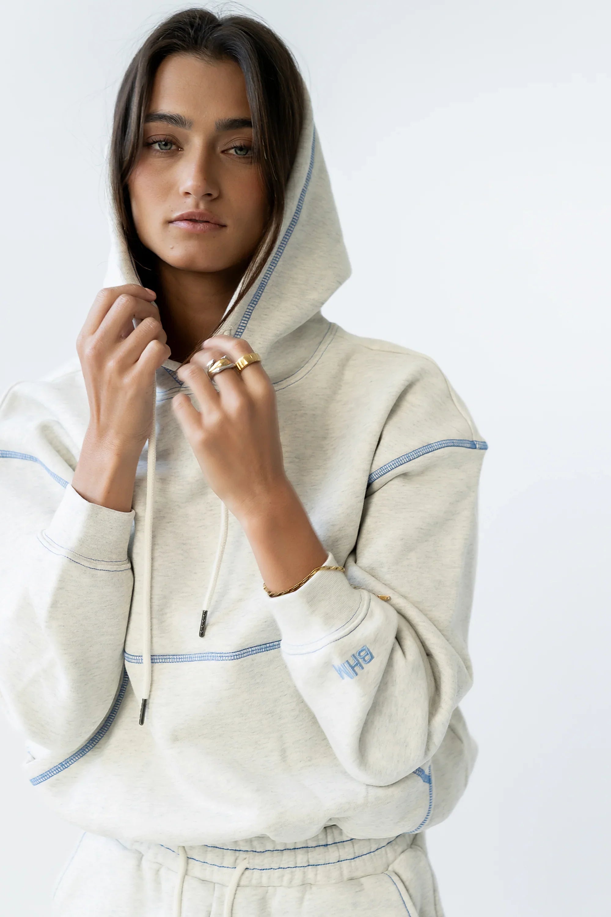 Mozie Contrast Sweatshirt in Grey