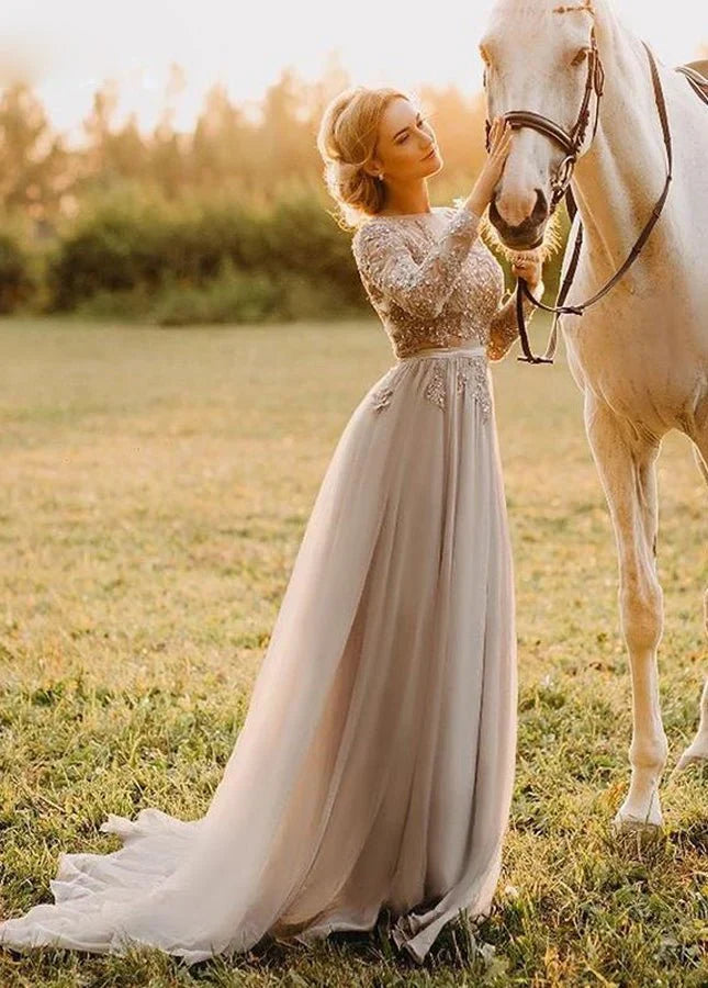 Bohemian Long Sleeve Appliqued Beading Tulle Backless Wedding Bridal Gowns