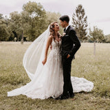 Charming A Line V Neck Tulle Wedding Dresses with Appliques