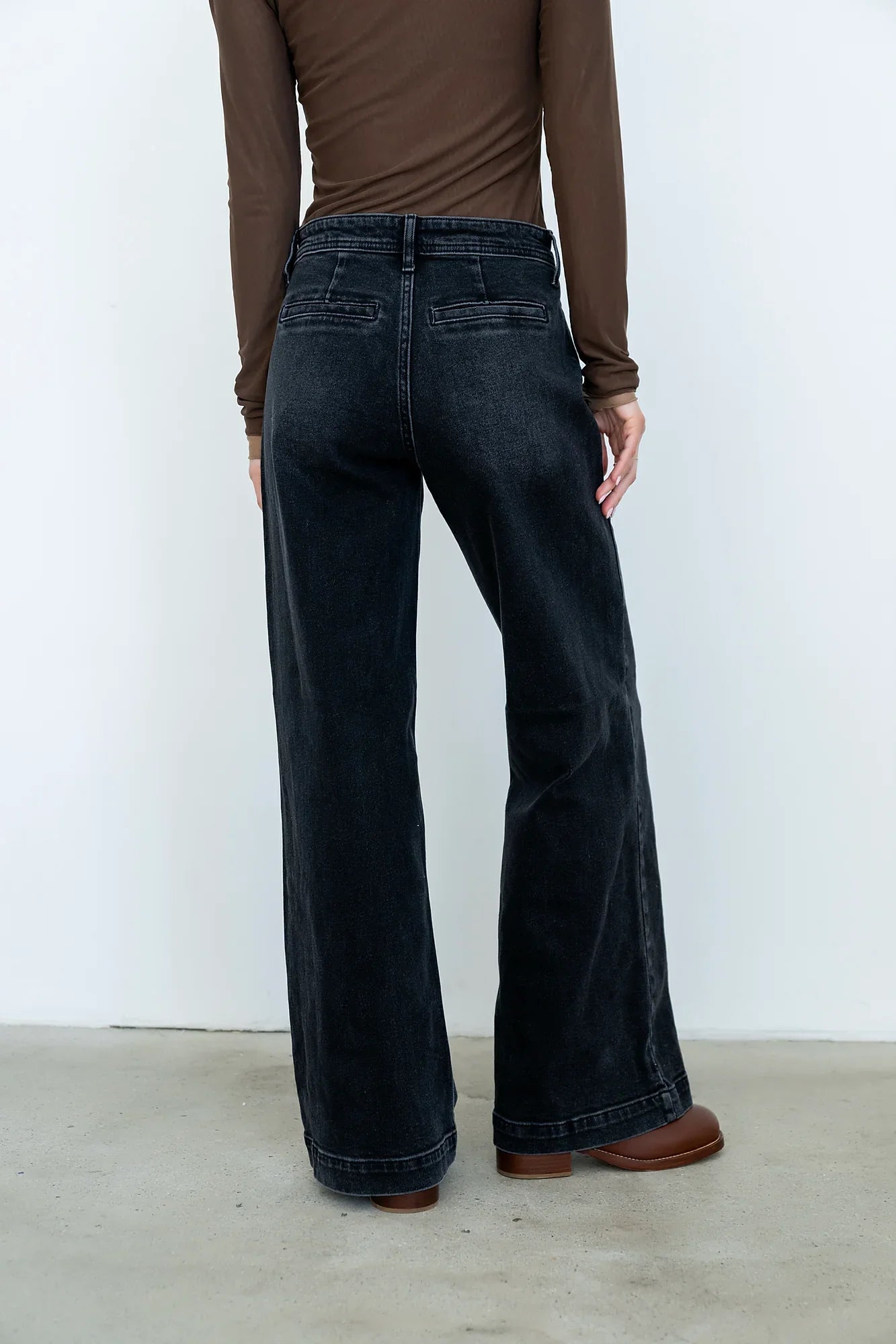 Alexia Wide Leg Jeans in Washed Black