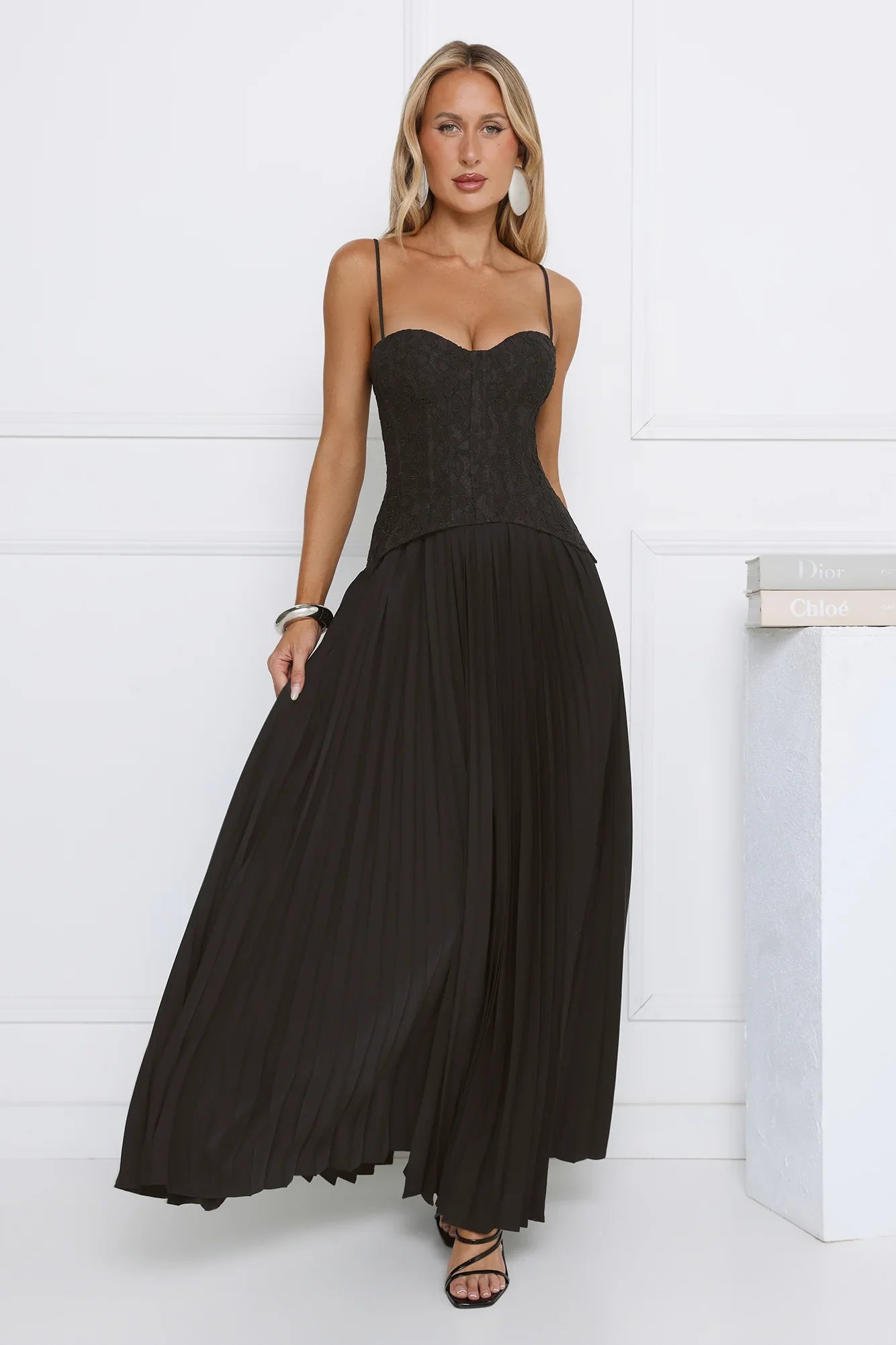 Antique Roses Lace Maxi Dress Black