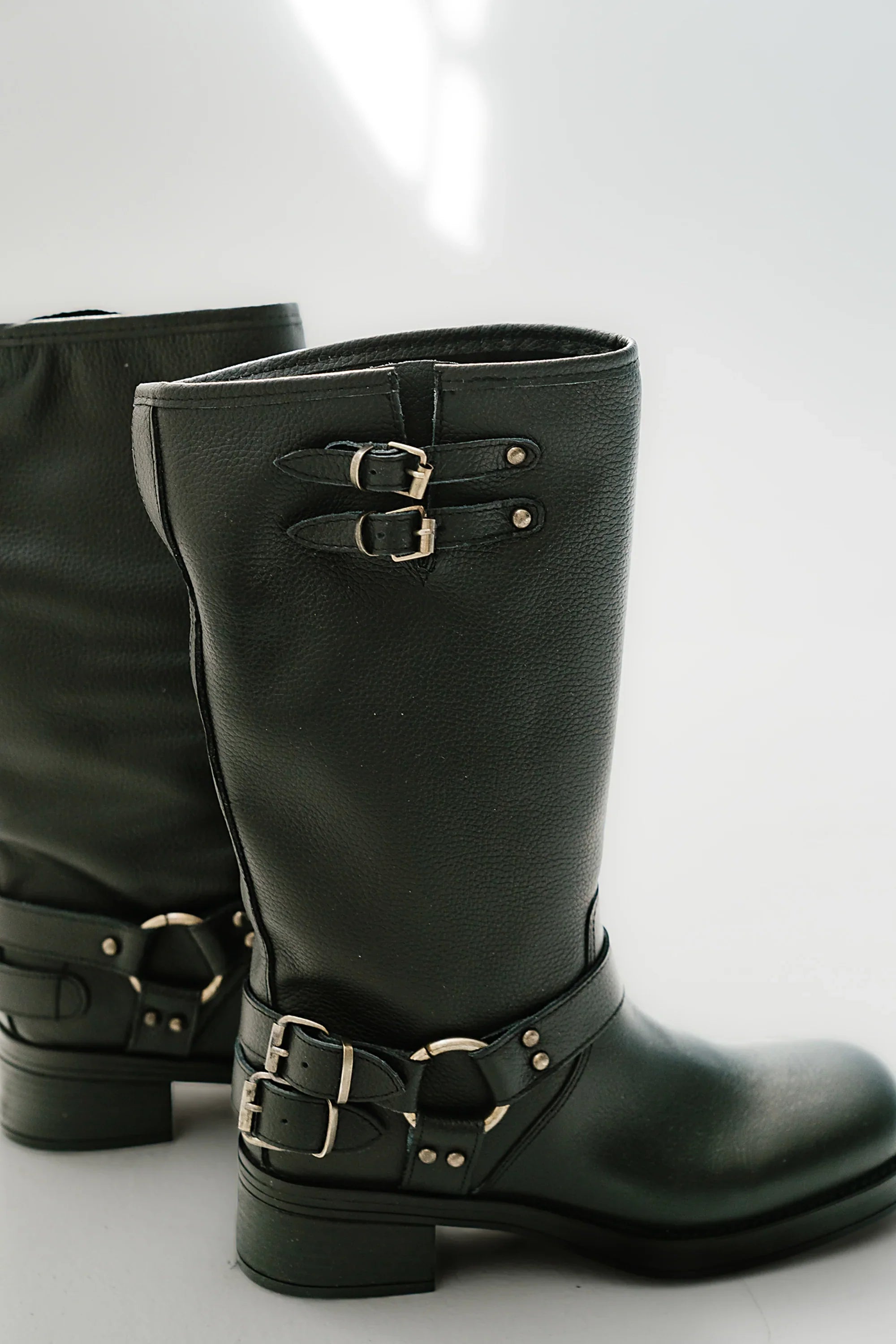 Steve Madden Astor Black Leather Boots