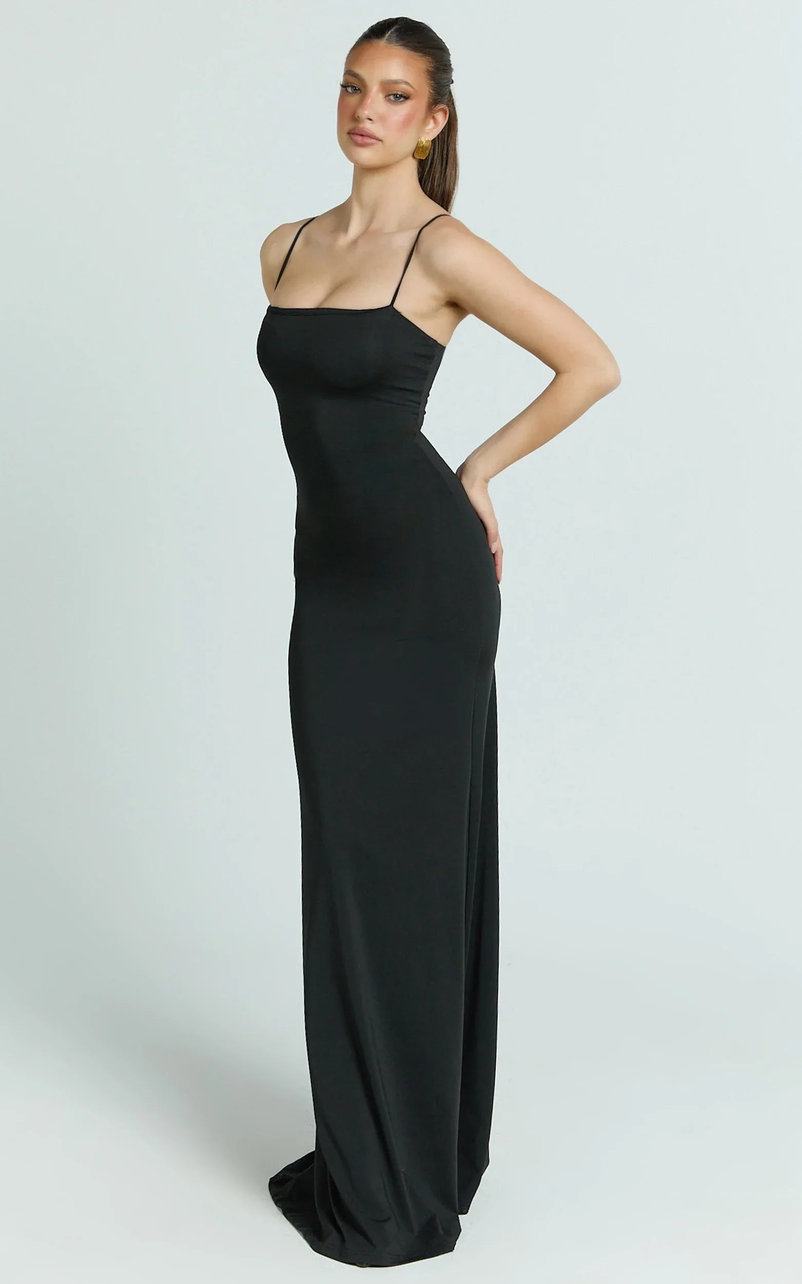 Edna Maxi Dress Straight Neck A Line Maxi Dress in Black