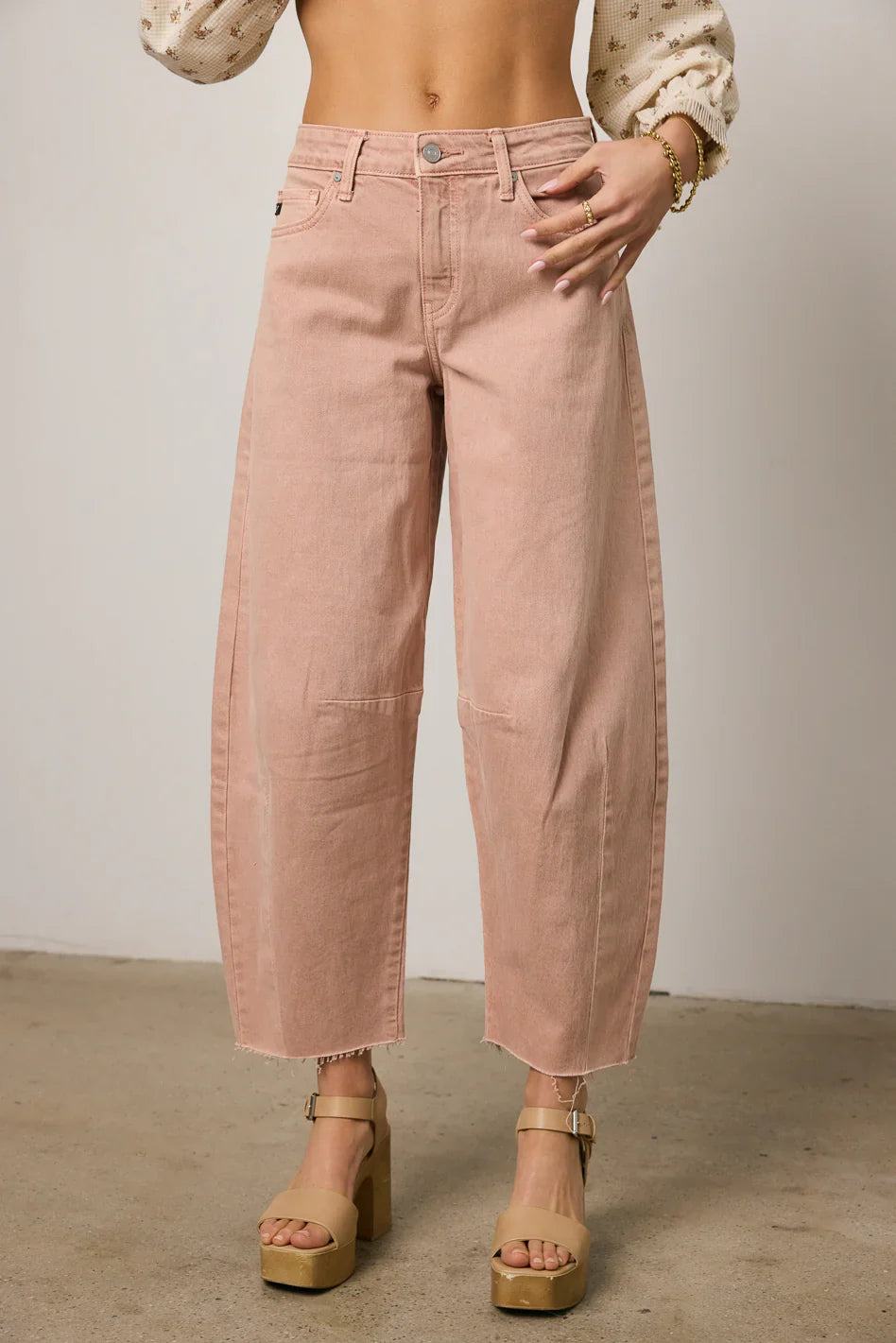 Evie Barrel Jeans