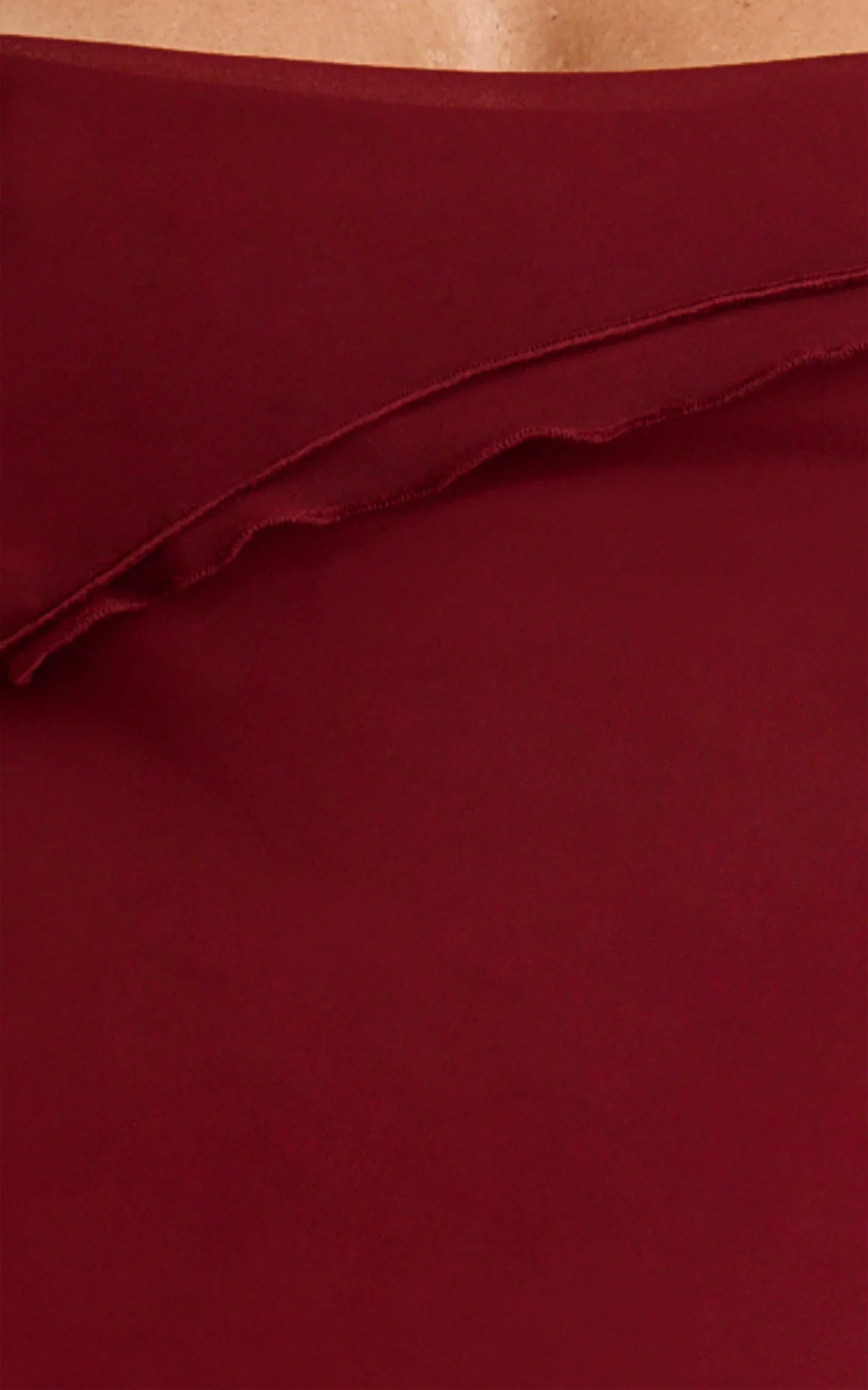 Connie Midi Dress Ruffle Detail Dress in Wine