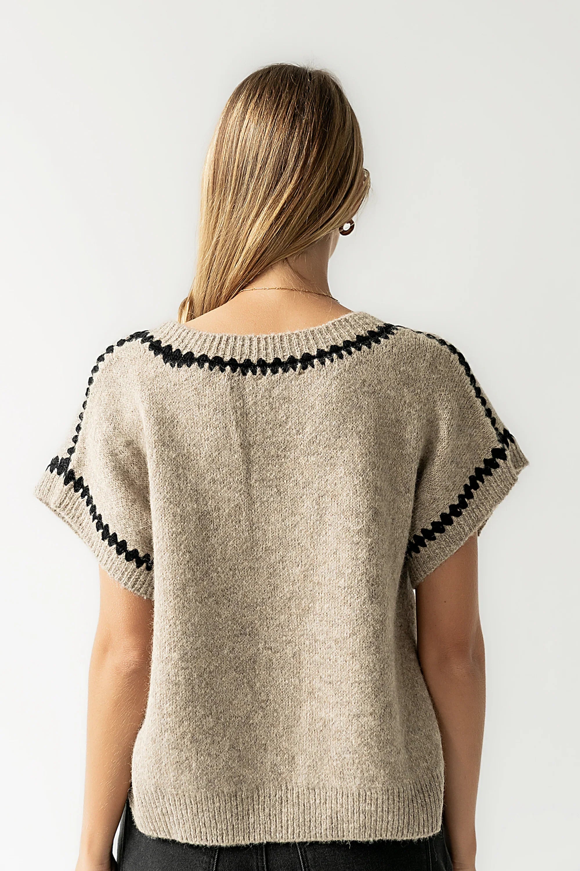 Hazel Embroidered Sweater Top in Oatmeal