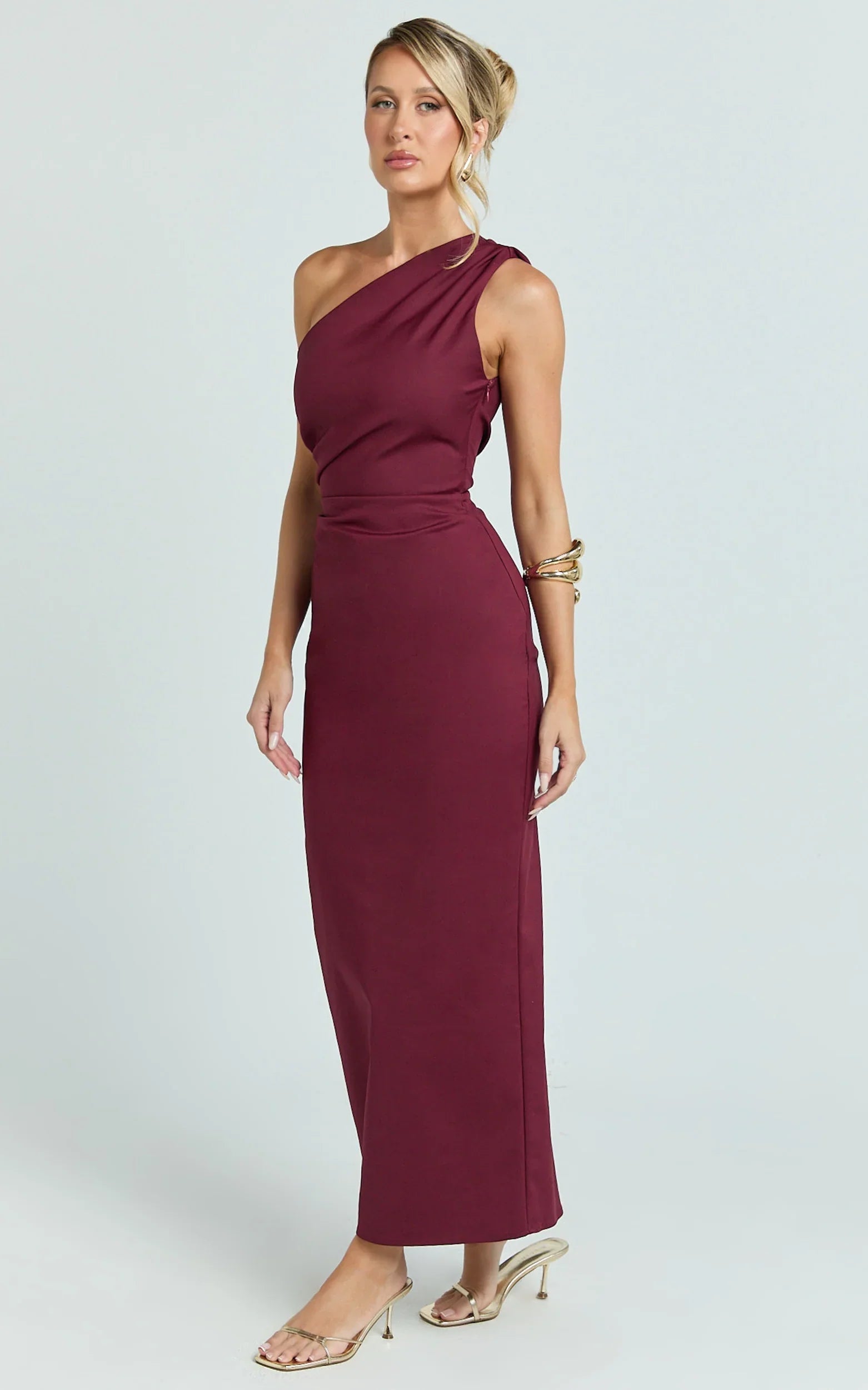 Karlie Midi Dress One Shoulder Fitted Dress in Wine