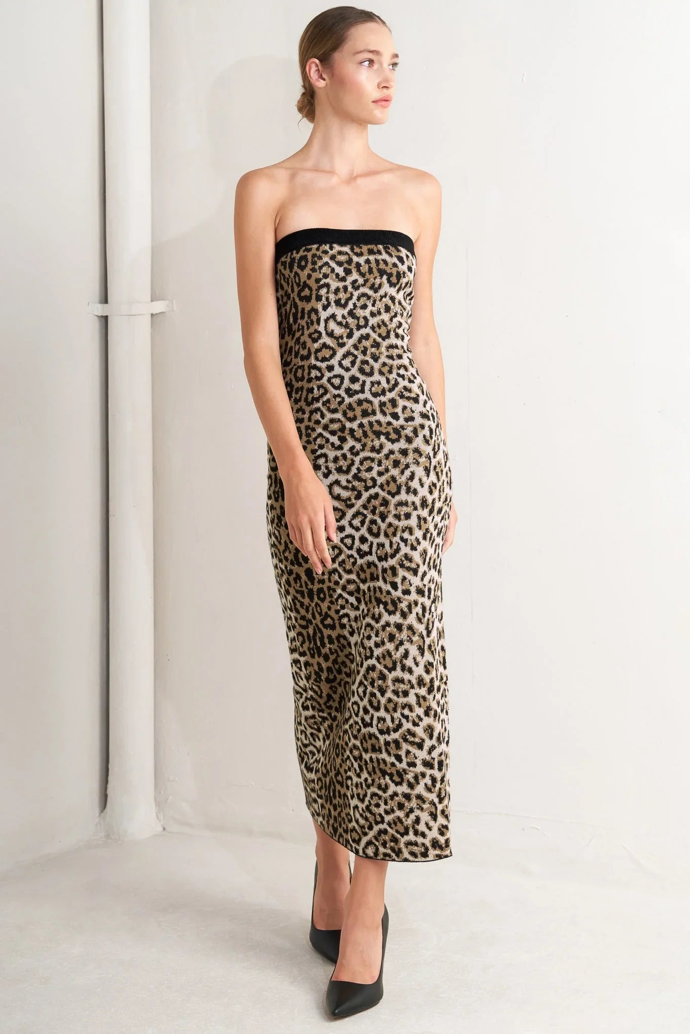 WILD ROMANCE LEOPARD KNIT MIDI DRESS