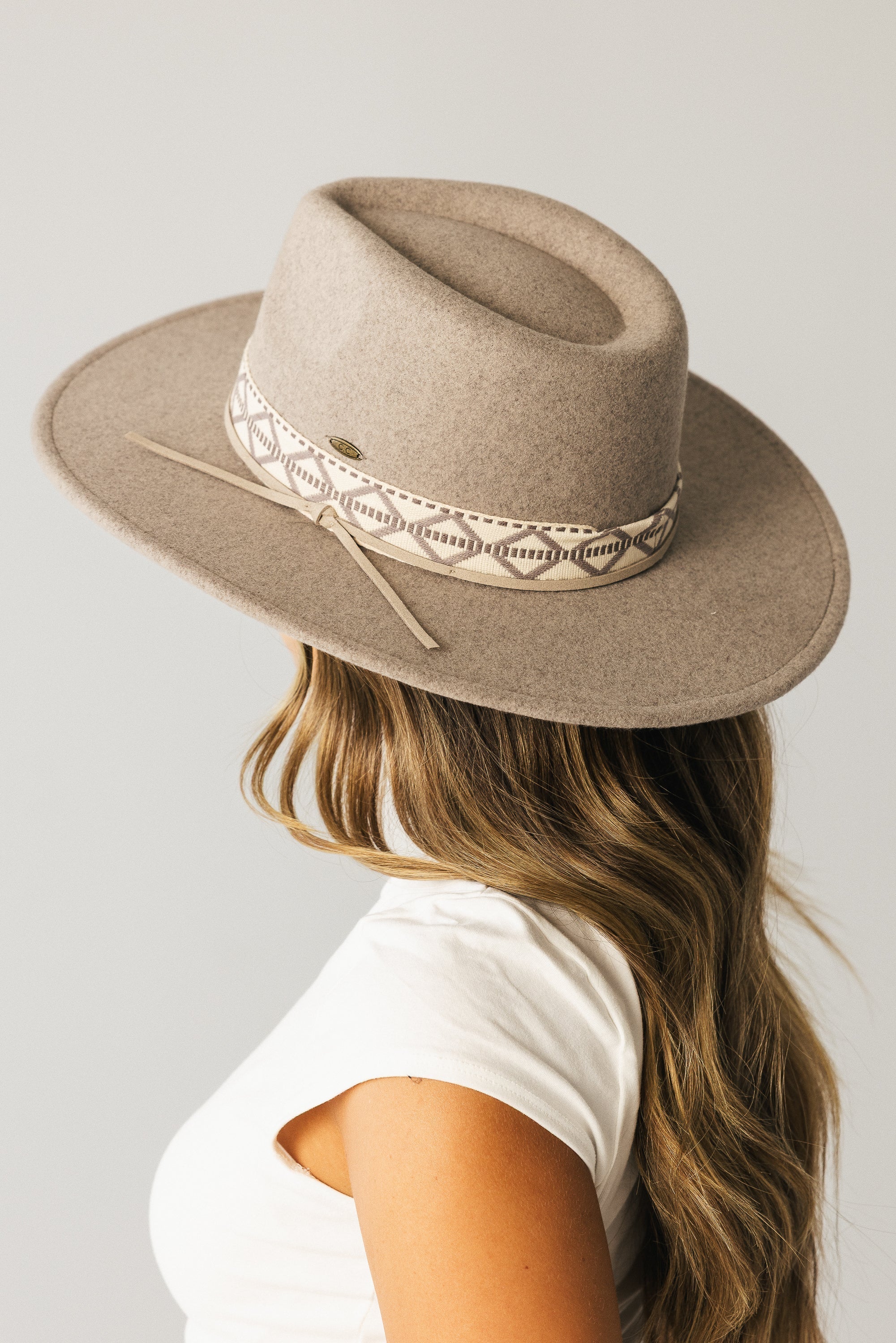 Geometric Felt Hat in Taupe