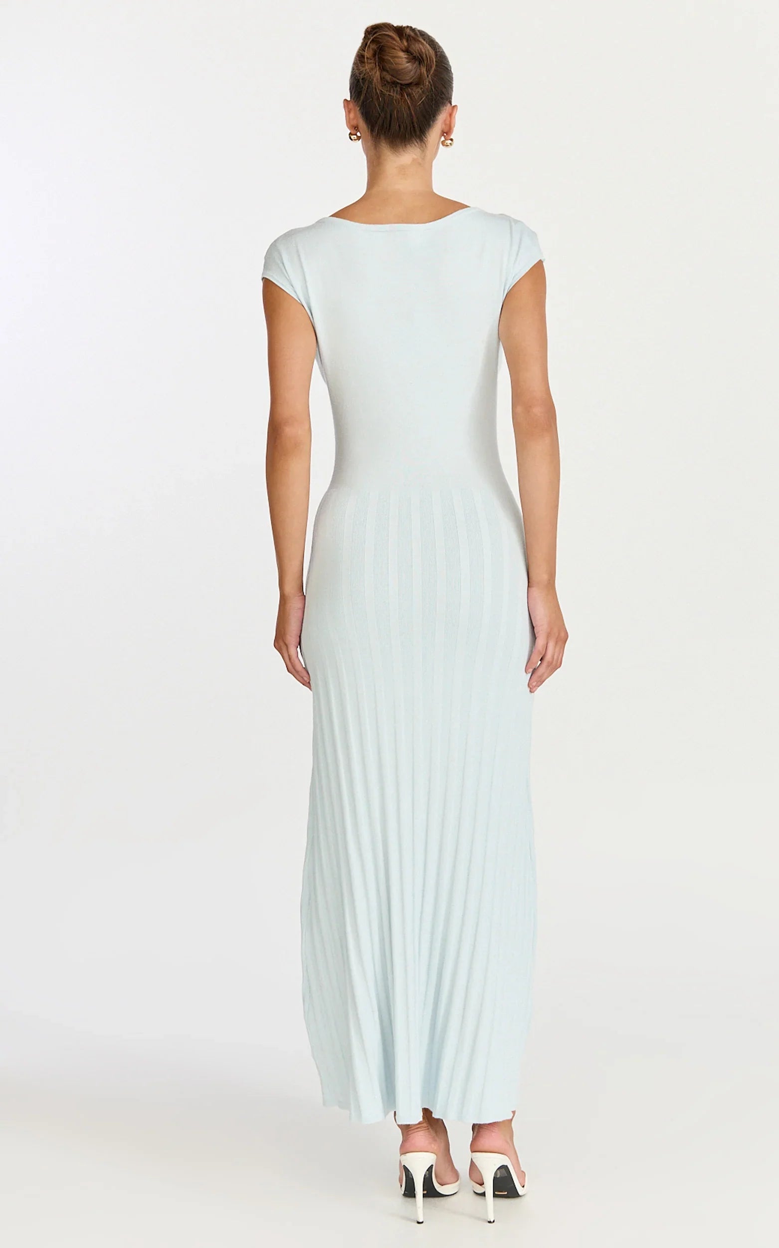 Jadey Midi Dress Cap Sleeve Pleated Dress in Pale Blue