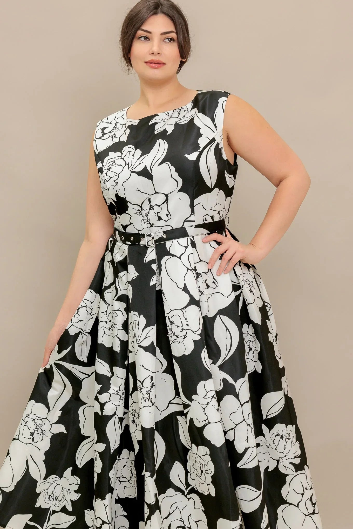 SILENT HEART BLACK FLORAL MIDI DRESS